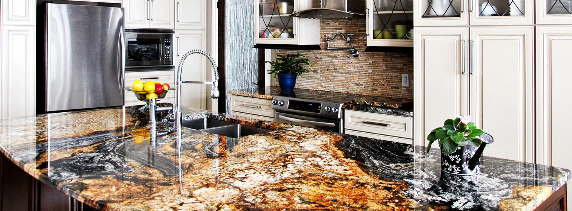Atlas granite slab with polished finish, veining detail, StoneX USA slab gallery near Milwaukee