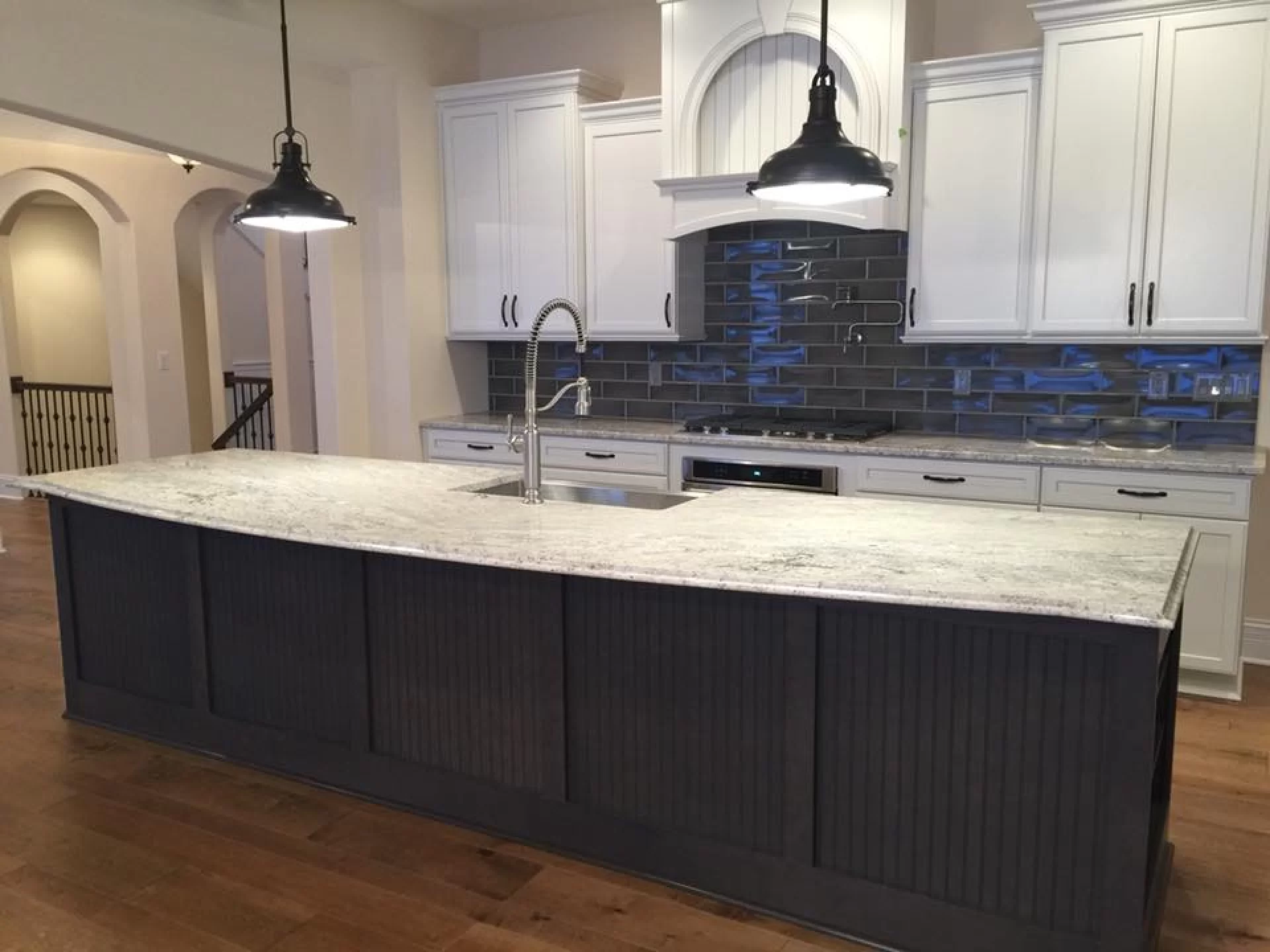 Bahamas slab with polished finish, veining detail, StoneX USA slab gallery near Milwaukee