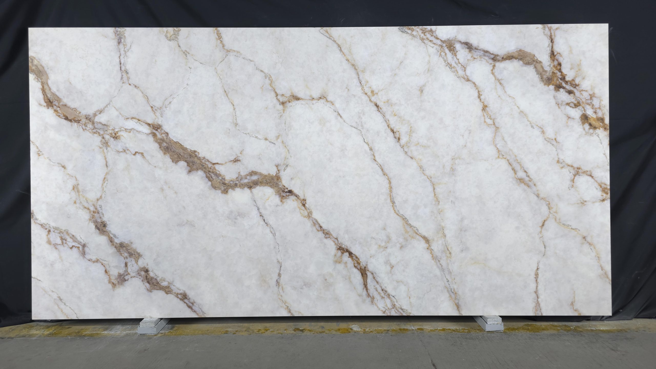 Calacatta Viola HD Quartz Stone engineered quartz β full slab at StoneX USA, West Allis WI