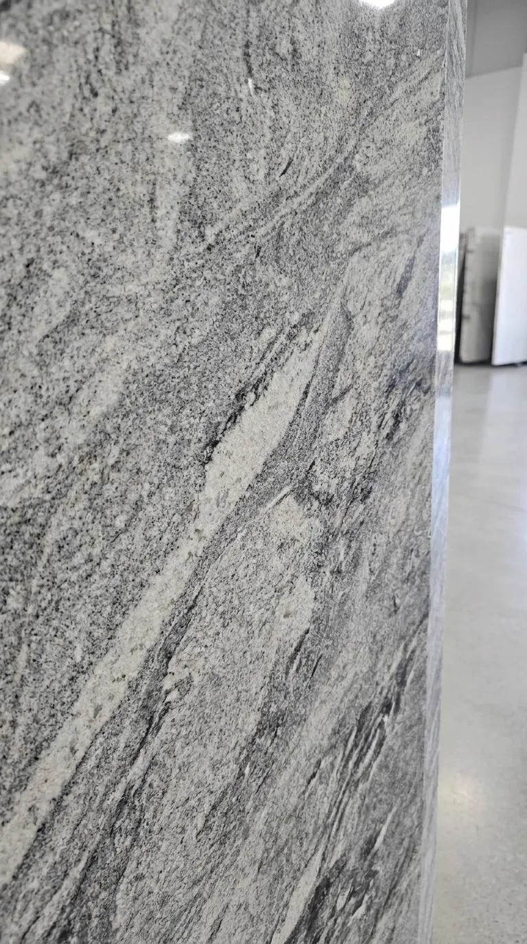 Viscon White Polished granite slab — The surface up close - pattern, grain and finish | StoneX USA, West Allis WI