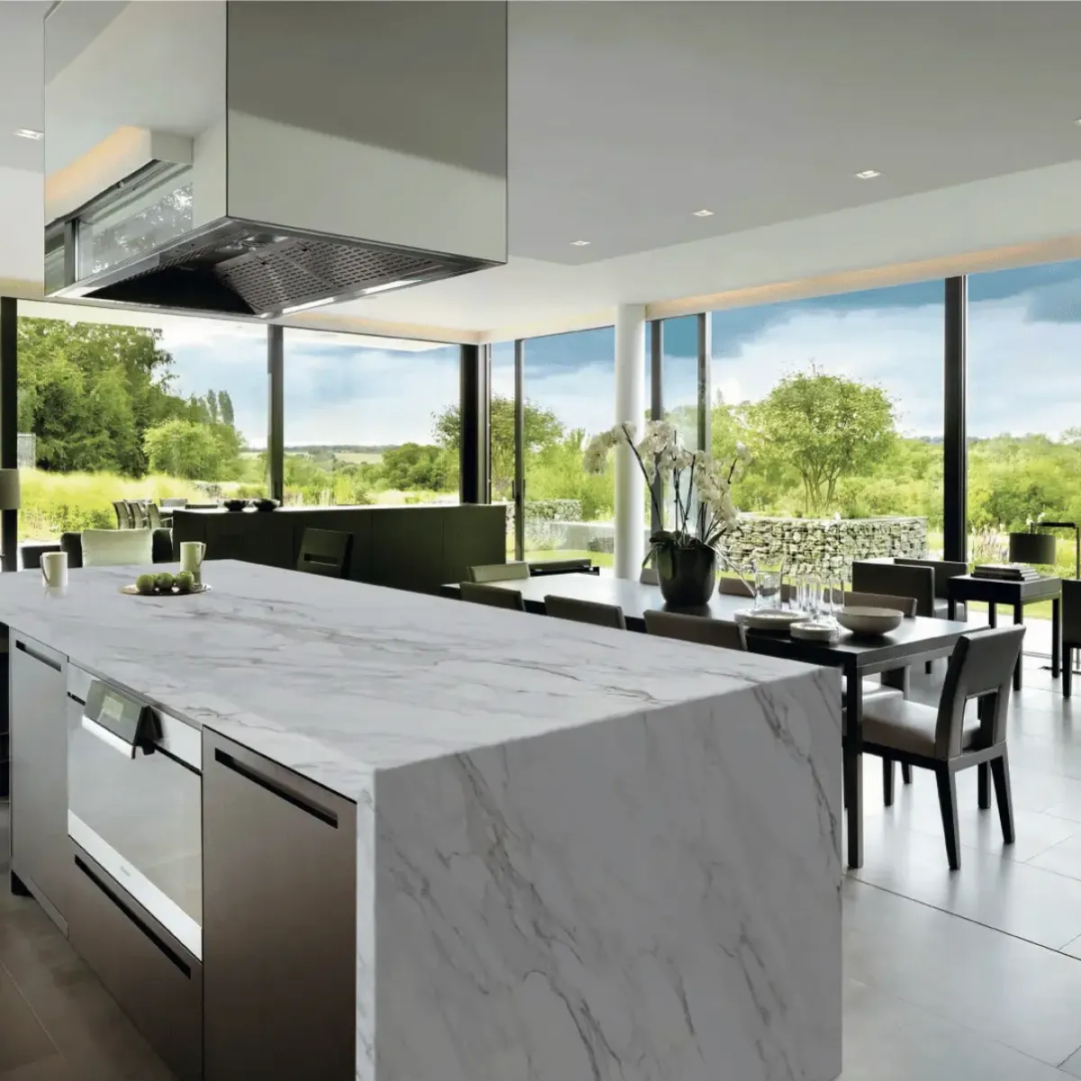 CORAL HD Quartz Stone engineered quartz slab, veining detail, StoneX USA slab gallery near Milwaukee
